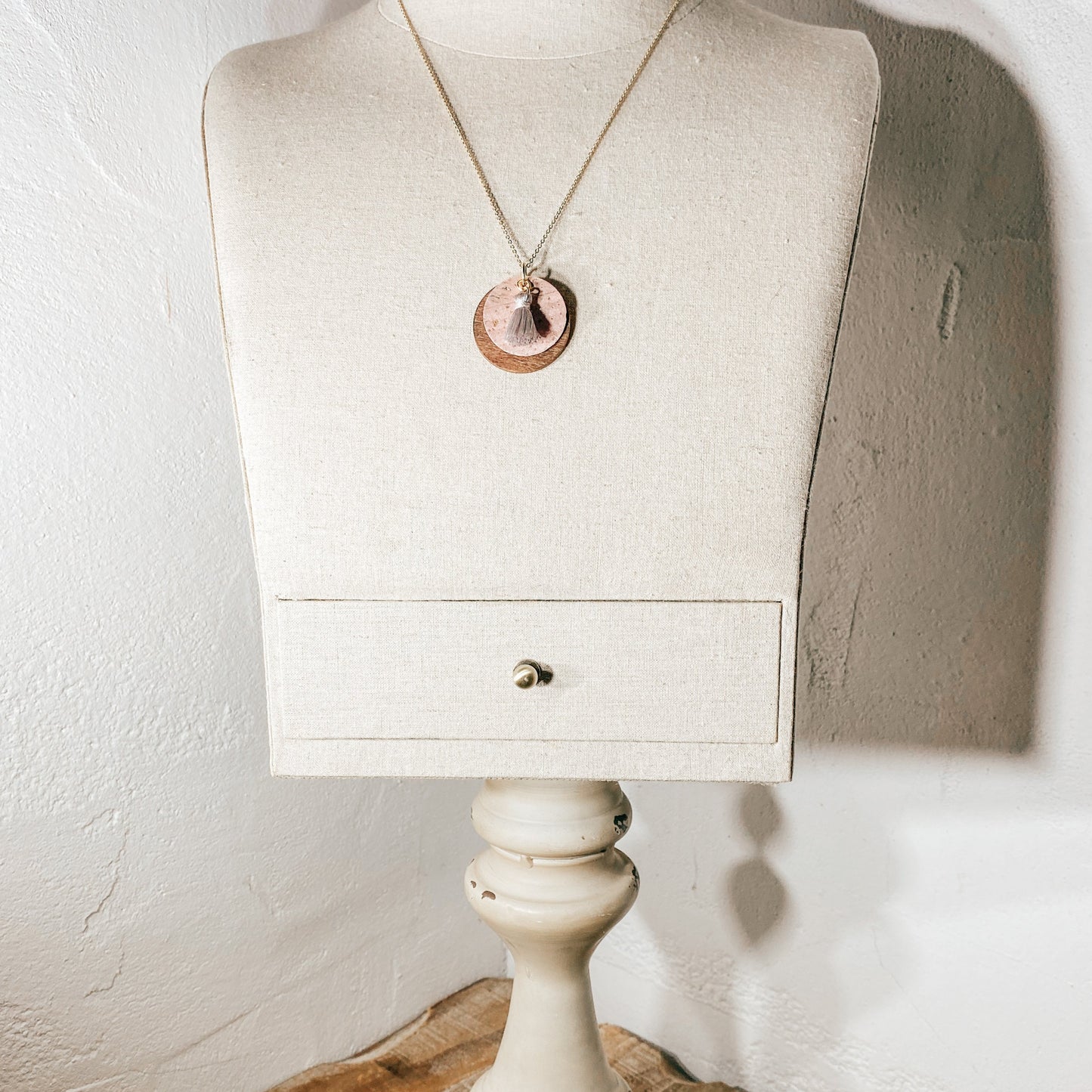 Disc Wood Necklace - Blush Cork