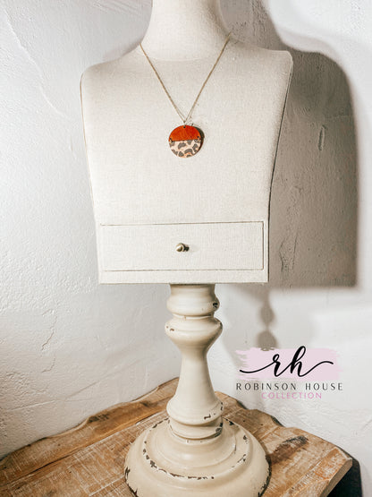 Hinged Disc Wood Necklace - Leopard Cork