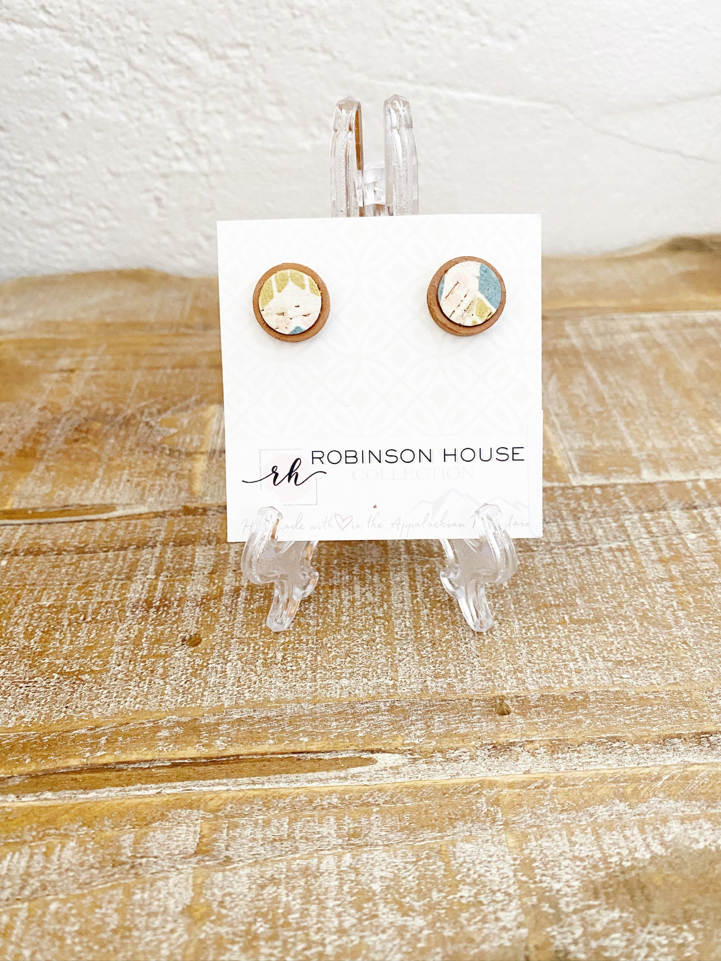 Stud Wood Earrings - Pink Spanish Aztec Cork